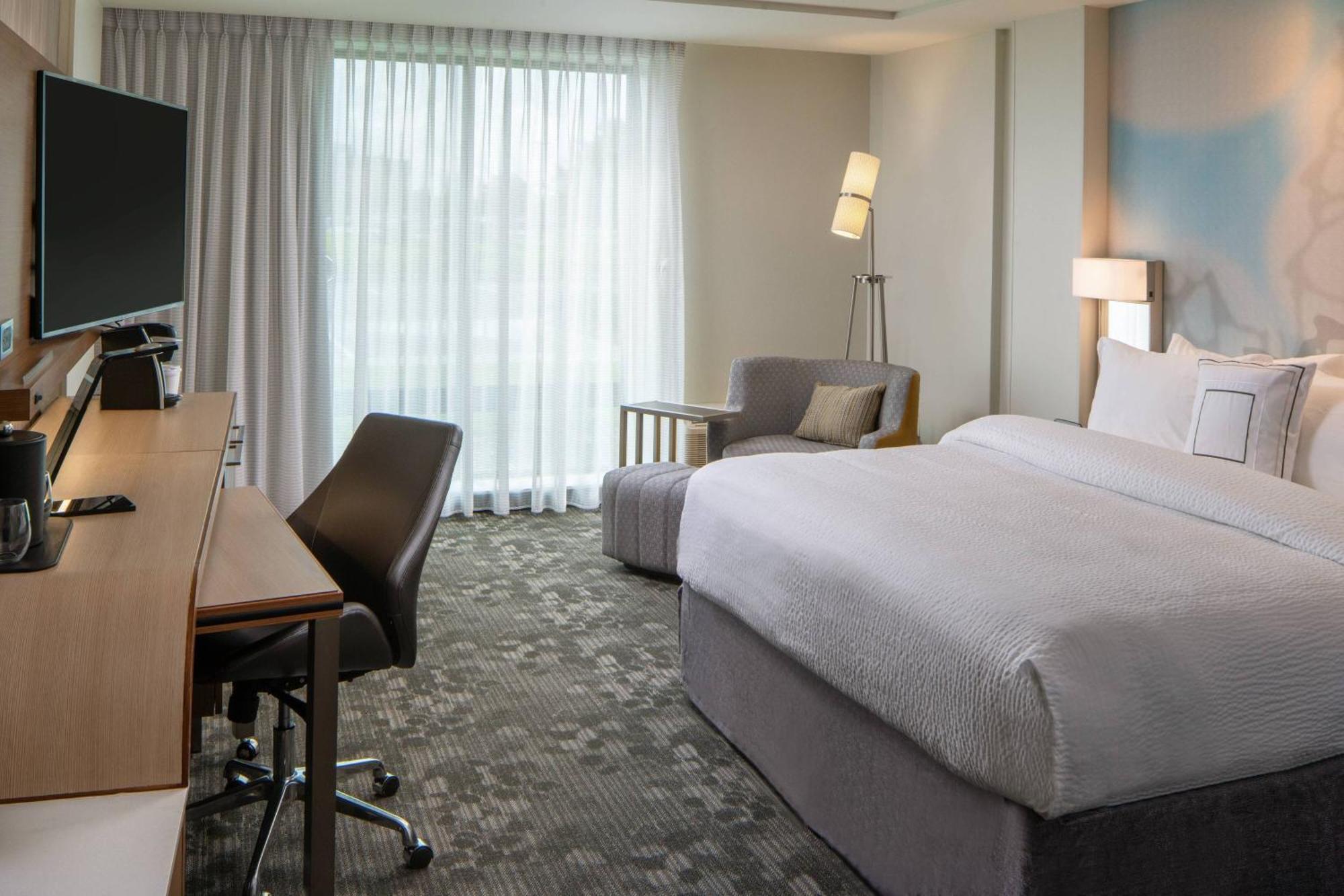 Courtyard By Marriott Lafayette South Hotel Exterior foto