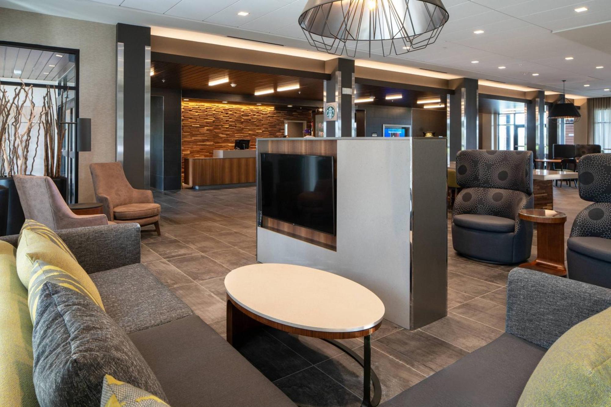 Courtyard By Marriott Lafayette South Hotel Exterior foto